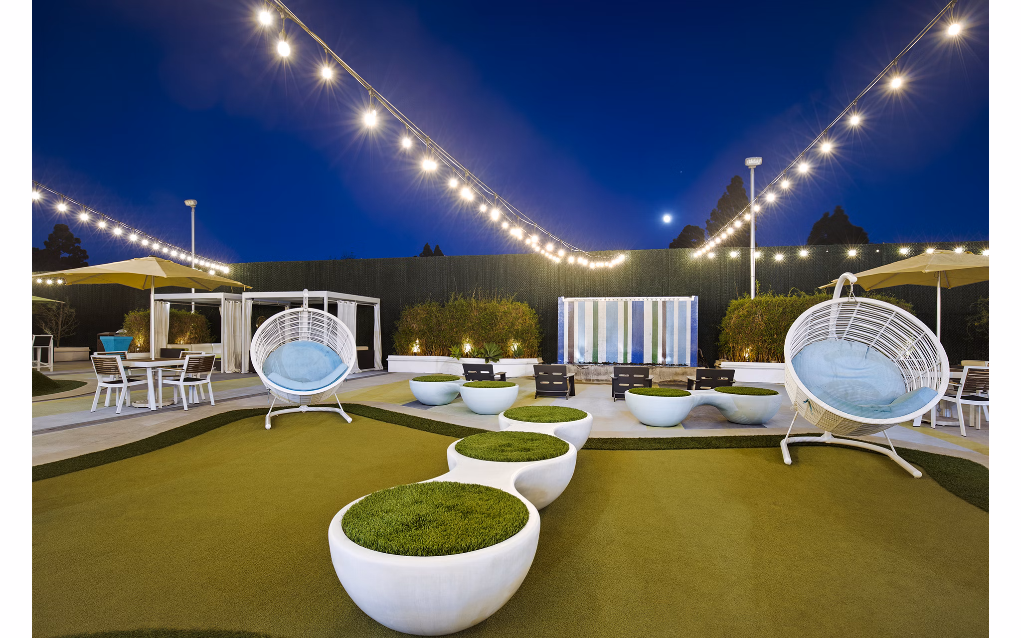 courtyard at Milano Apartments