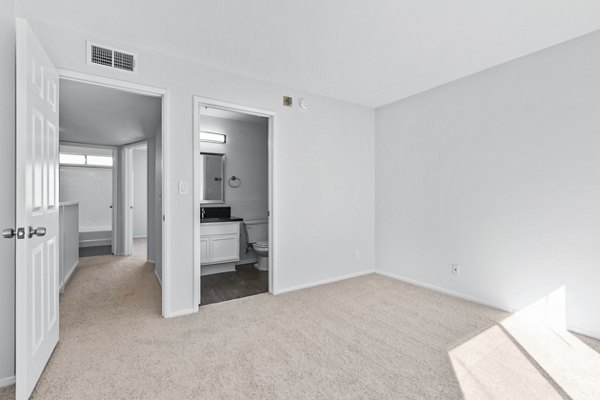 bedroom at Nova Townhomes Apartments