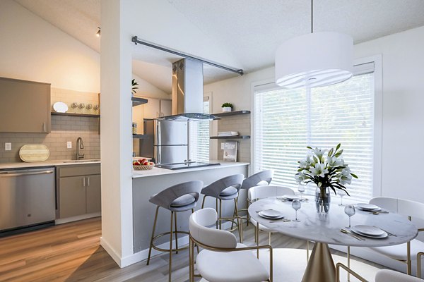 dining room at Larkspur West Linn Apartments