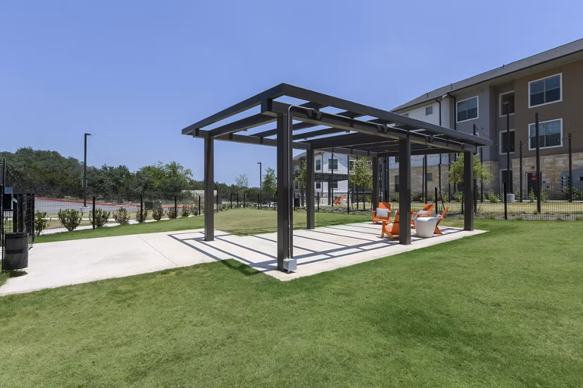 patio at Park at Stone Oak Apartments