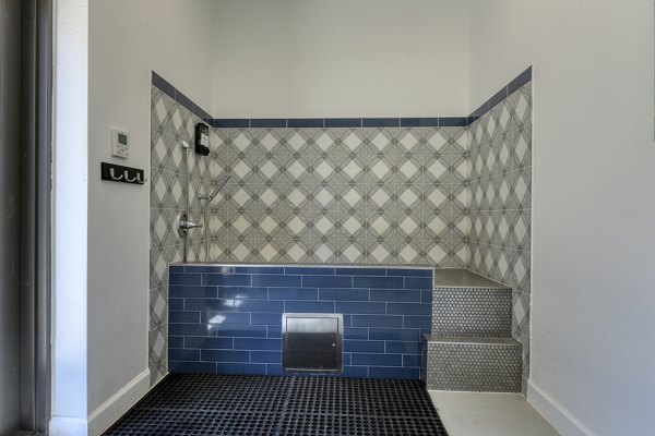 dog wash station at Park at Stone Oak Apartments