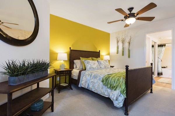 Cozy bedroom with contemporary decor at Barcelona Apartments, offering comfort and style in luxury living