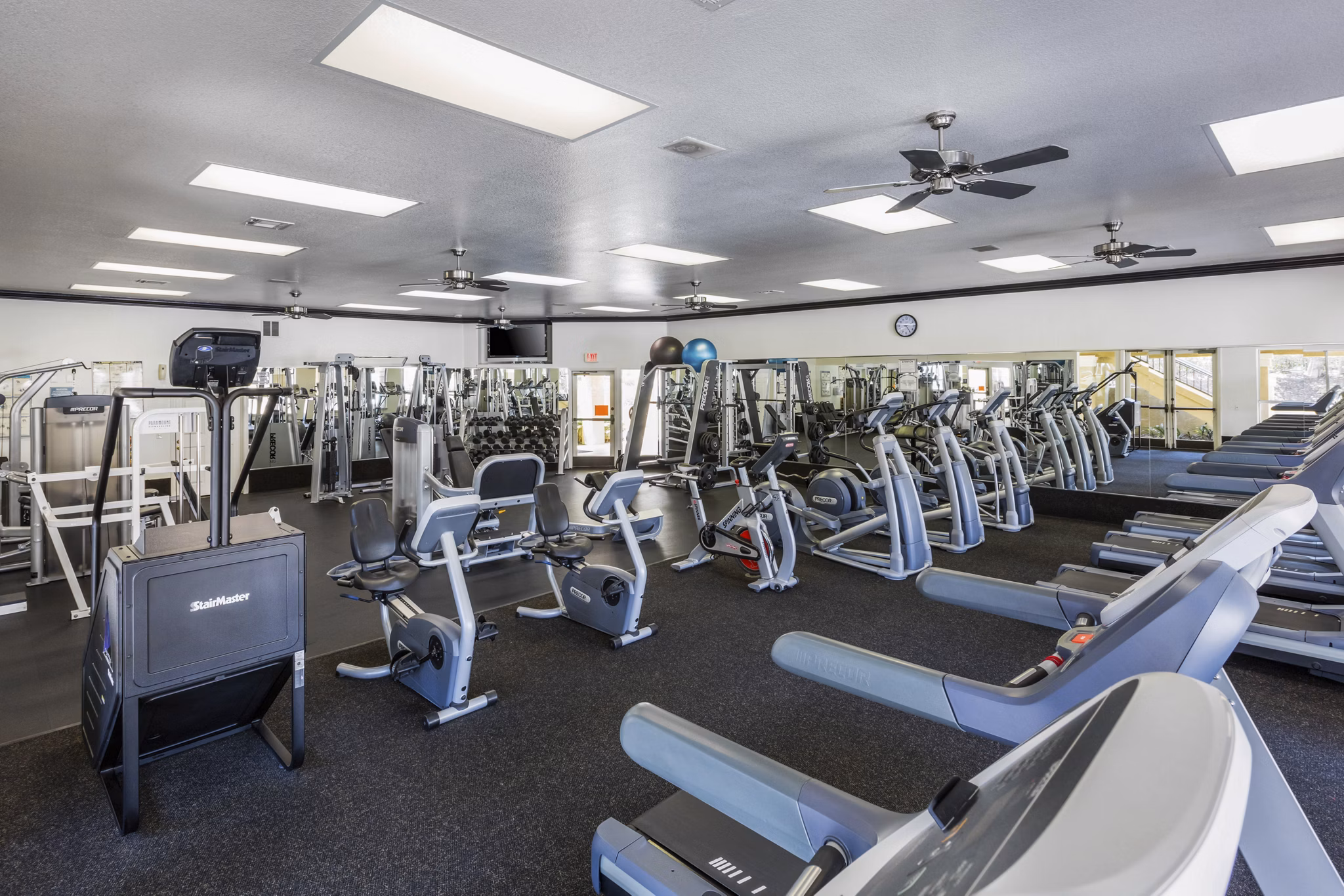 State-of-the-art fitness center with modern equipment at Barcelona Apartments