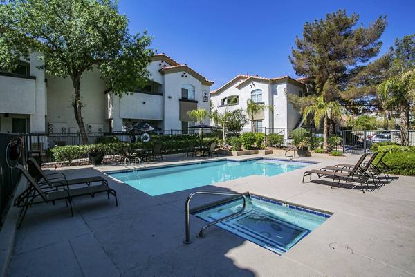 pool at Vista Del Rey Apartments