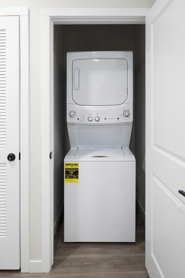 laundry room at Broadstone North ATX Apartments