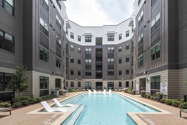 pool at Broadstone North ATX Apartments