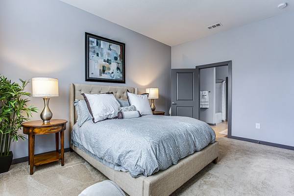 bedroom at 550 Northridge Apartments
