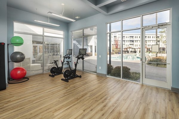 fitness center at 550 Northridge Apartments