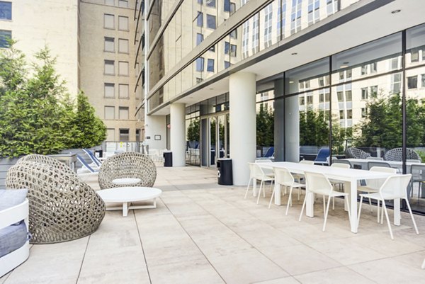 Clubhouse featuring modern design and cozy seating at Lake & Wells luxury apartments in downtown Chicago