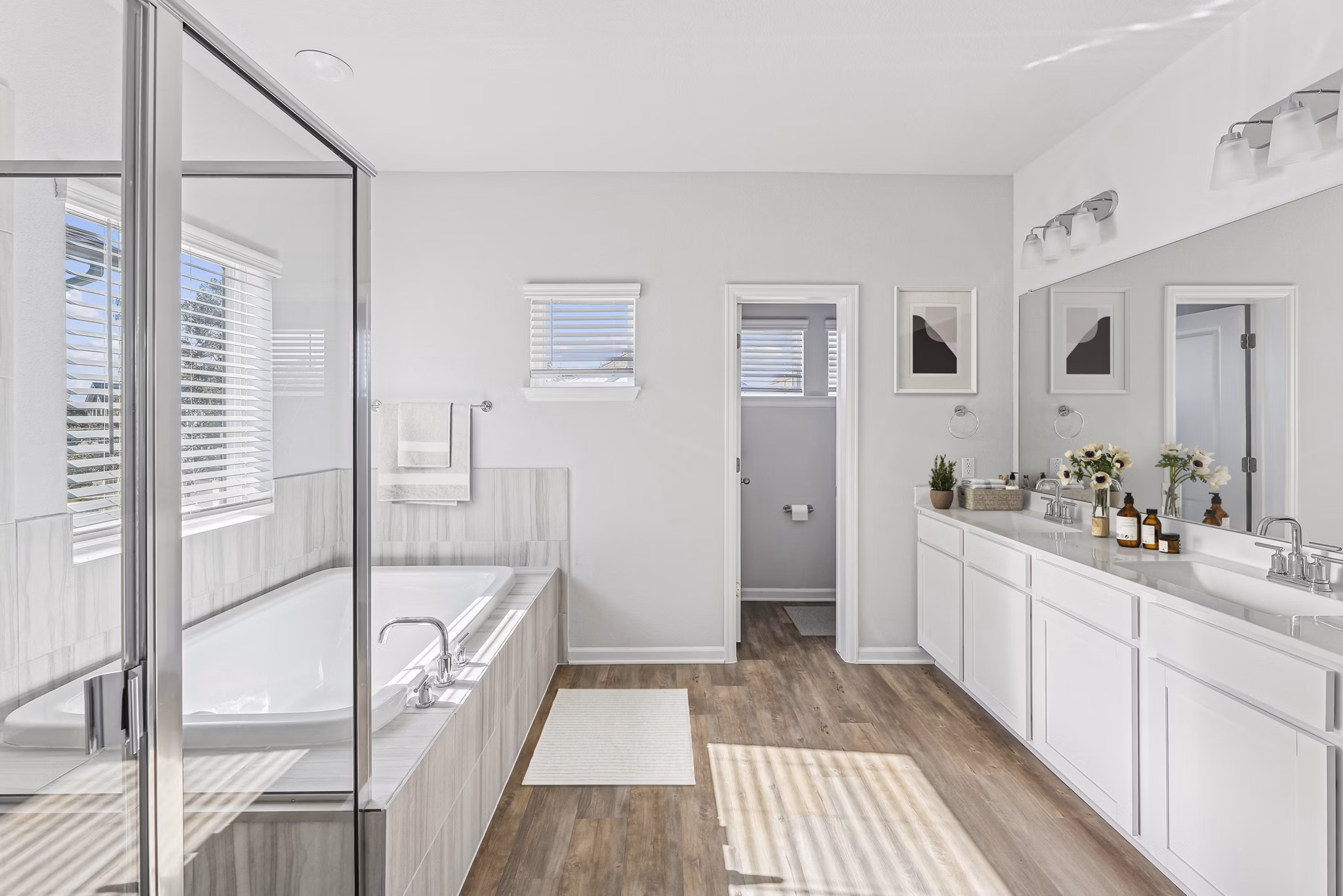 bathroom at The Oaks on Chisholm Trail Apartments