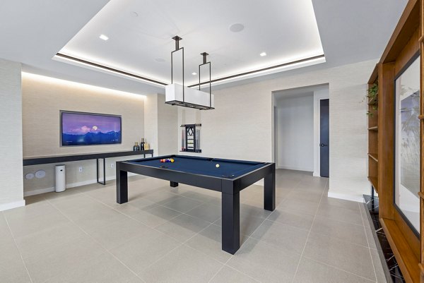 clubhouse game room at 400H Apartments