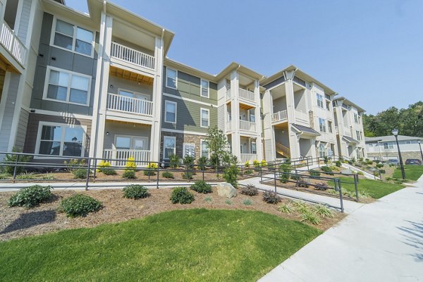 exterior at Pringle Square Apartments