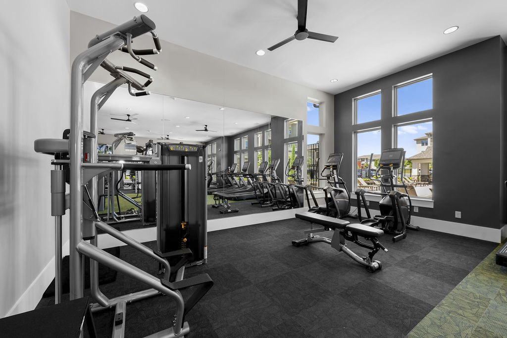 Gym at Pringle Square Apartments (3 of 3)