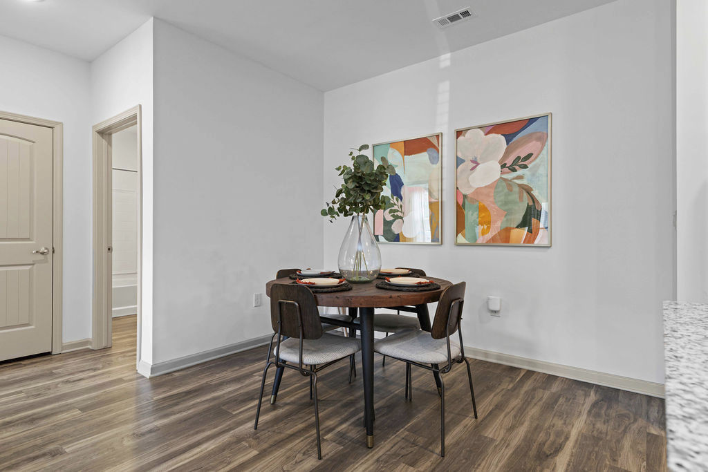 Pringle Square Apartments Charlotte Nc 4 of 12