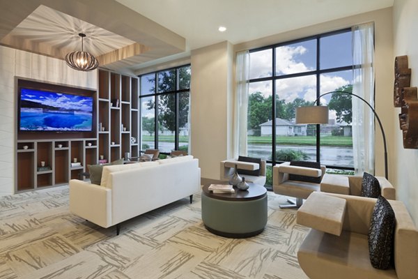 Modern clubhouse with expansive seating at Echo Apartments, Chicago
