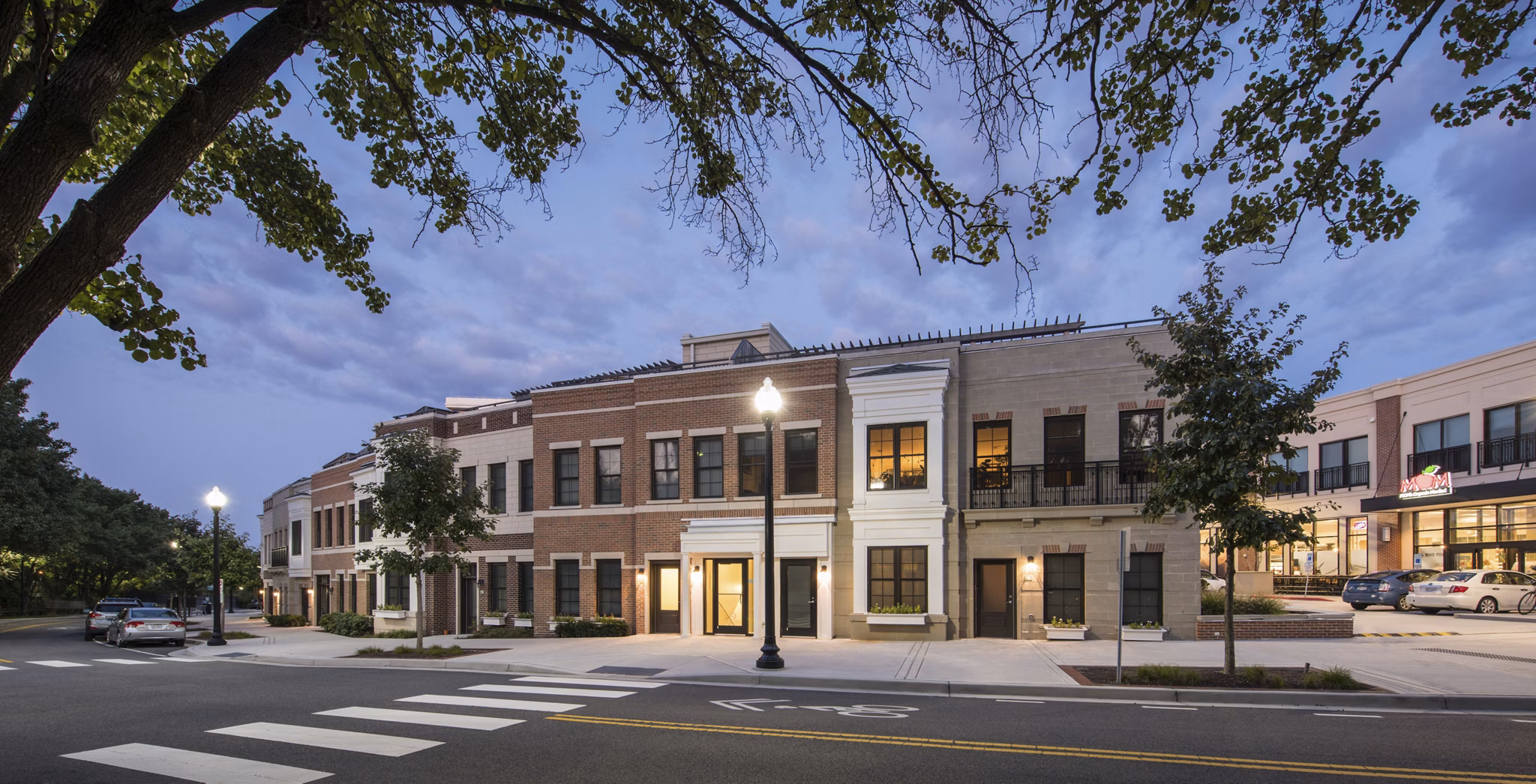 Verde Pointe: Elegant view of luxury apartments in Arlington
