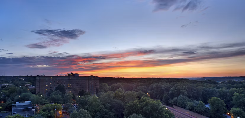 Verde Pointe: Elegant high-rise luxury apartments in Ballston, Arlington VA