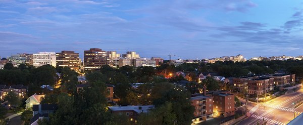 Verde Pointe: Elegant high-rise apartments with city views in Arlington