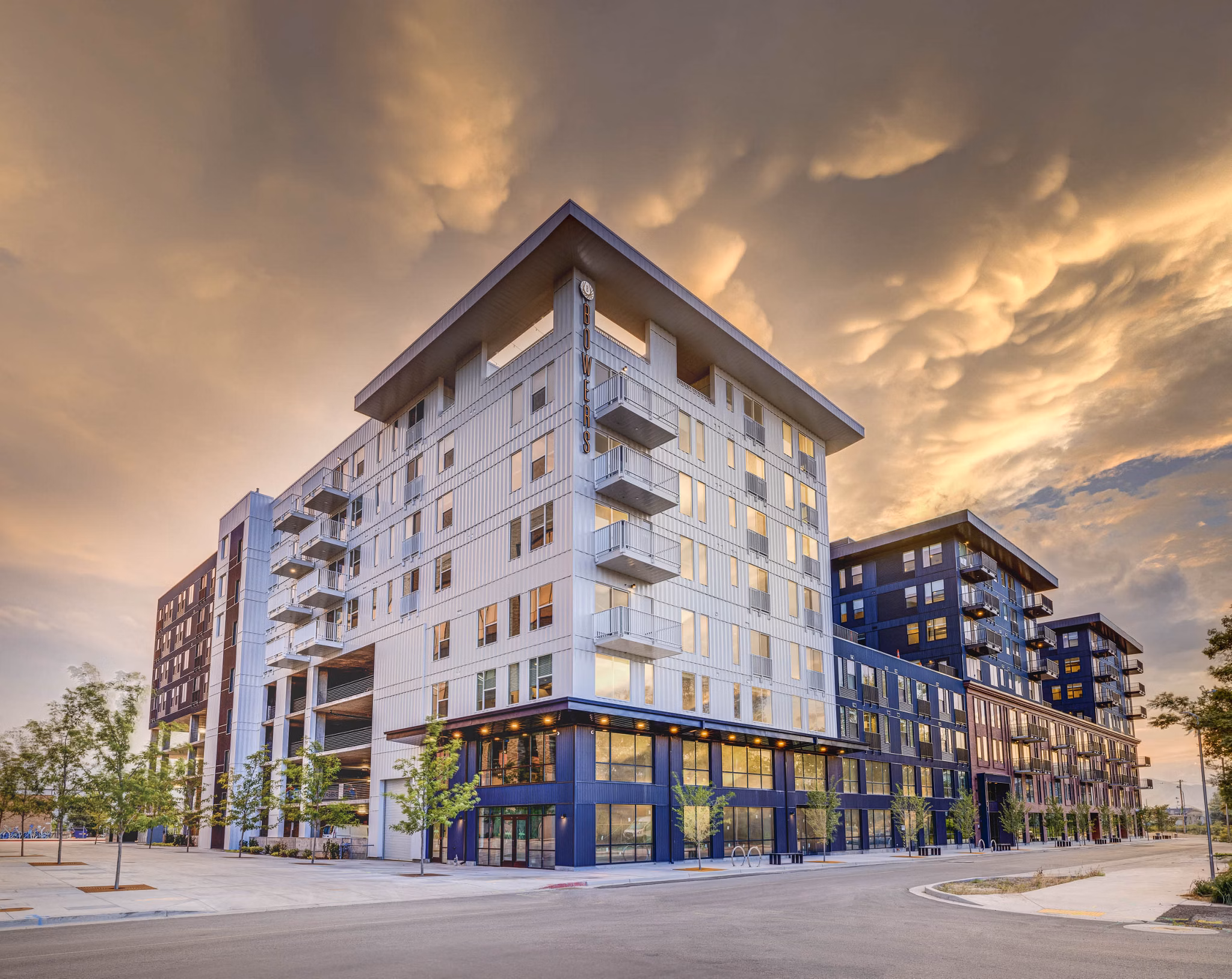 Bowers Apartments: Elegant design of luxury high-rise apartments in the heart of San Francisco