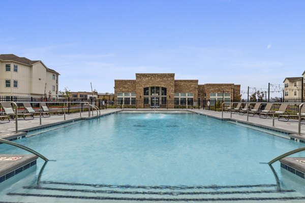 pool at The Laurel Apartments