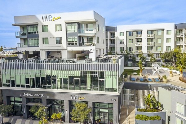 building/exterior at Vive Luxe Apartments