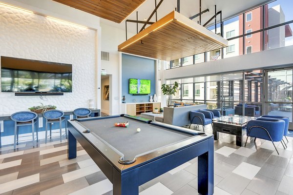 clubhouse at Vive on the Park Apartments