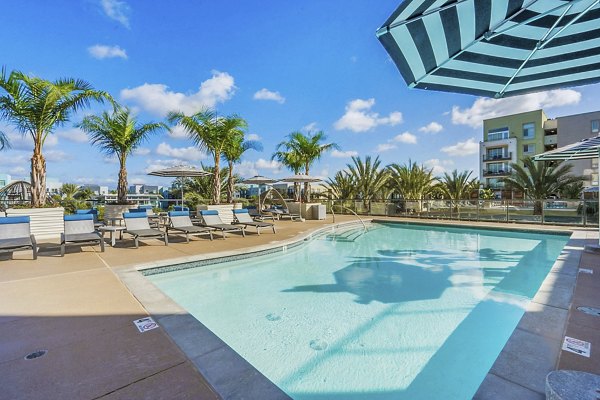 hot tub/jacuzzi/pool at Vive on the Park Apartments