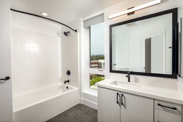 bathroom at Vora Lux Apartments 