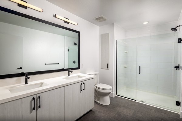 bathroom at Vora Lux Apartments 