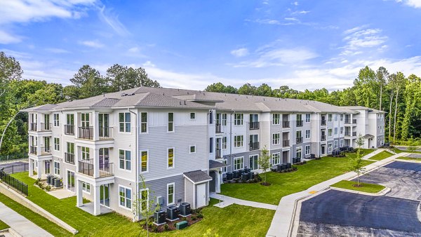 building/exterior at Everly on 401 Apartments