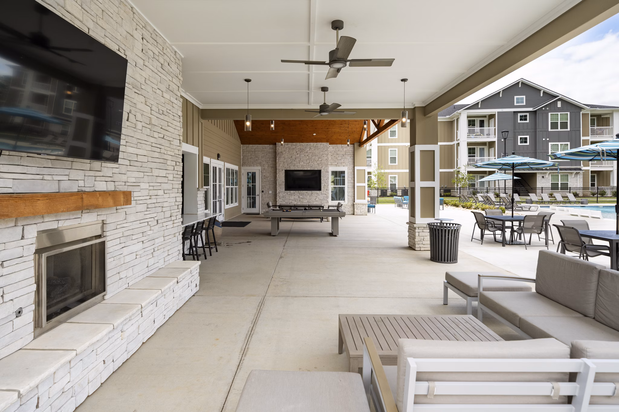 clubhouse at The Alexandria Apartments 