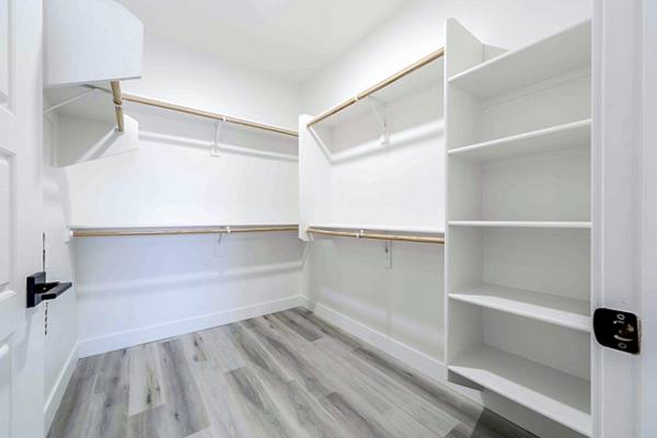 closet at Slate Scottsdale Apartments