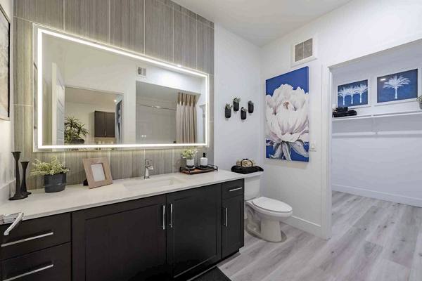 bathroom at Slate Scottsdale Apartments