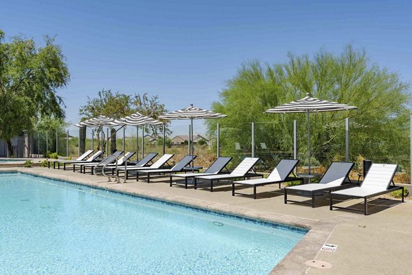 pool at Slate Scottsdale Apartments