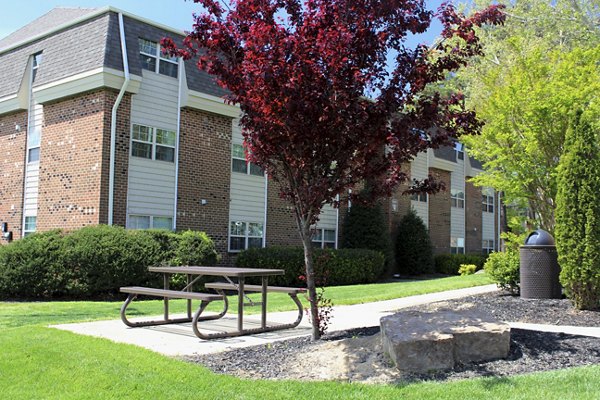 picnic area at Collins Crossing Apartments