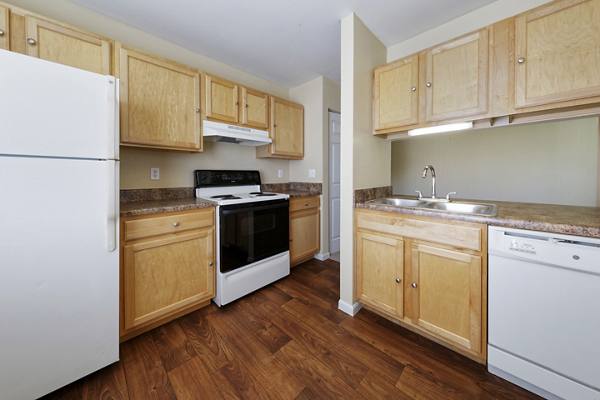 Covey at Fox Valley, Aurora, Illinois, Sentinel Properties