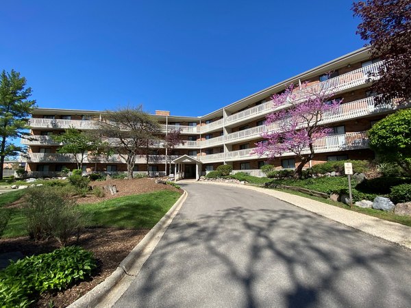 exterior at Luna Park Apartments