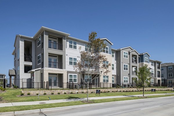 exterior at Prose Eastgate Apartments