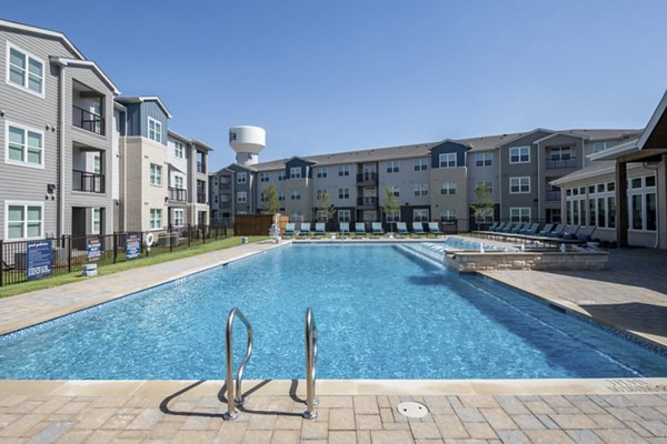pool at Prose Eastgate Apartments