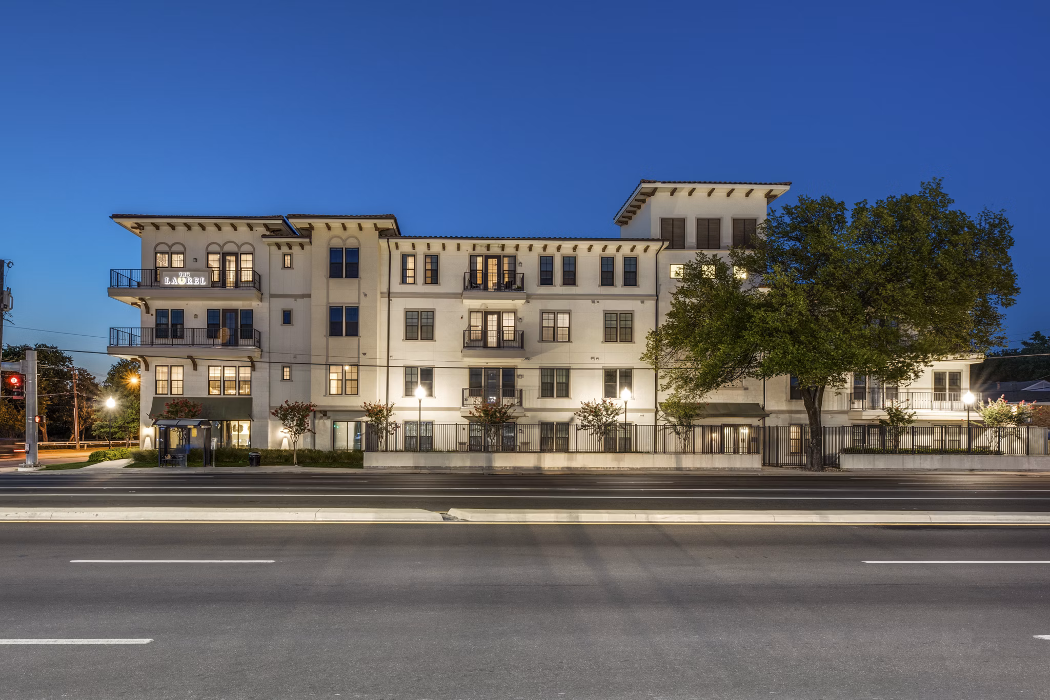 The Laurel Preston Hollow: Elegant of luxury apartments in Dallas