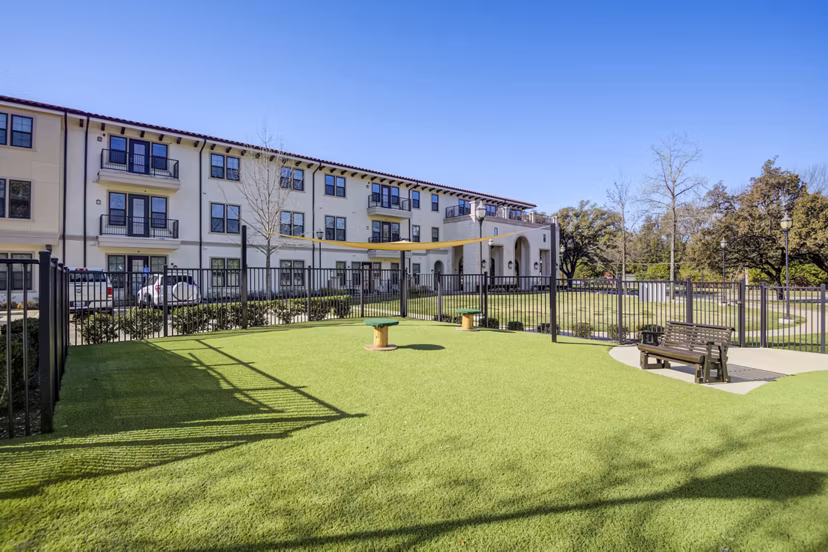 building/exterior at The Laurel Preston Hollow Apartments