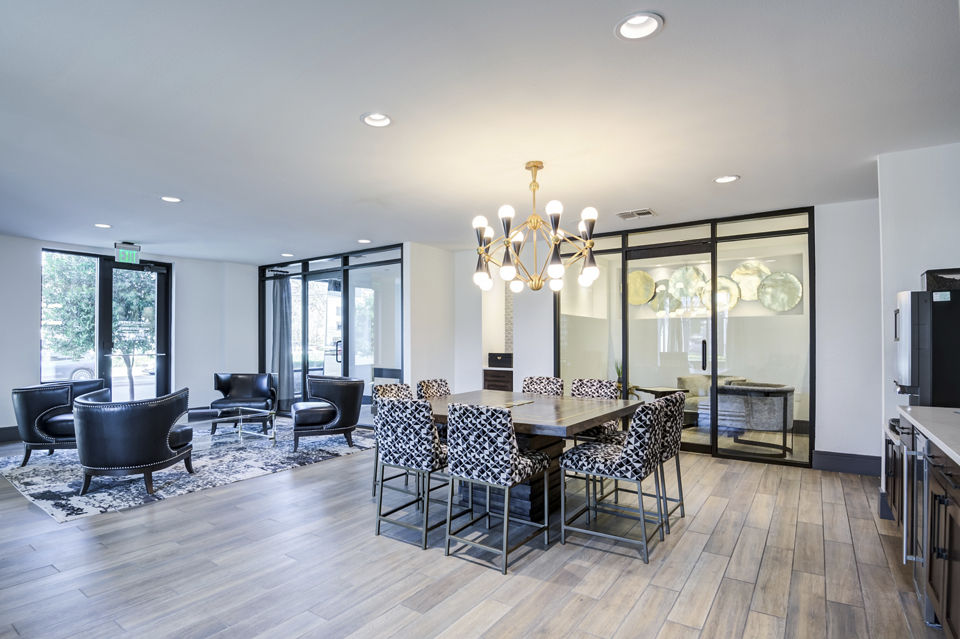 clubhouse at The Laurel Preston Hollow Apartments