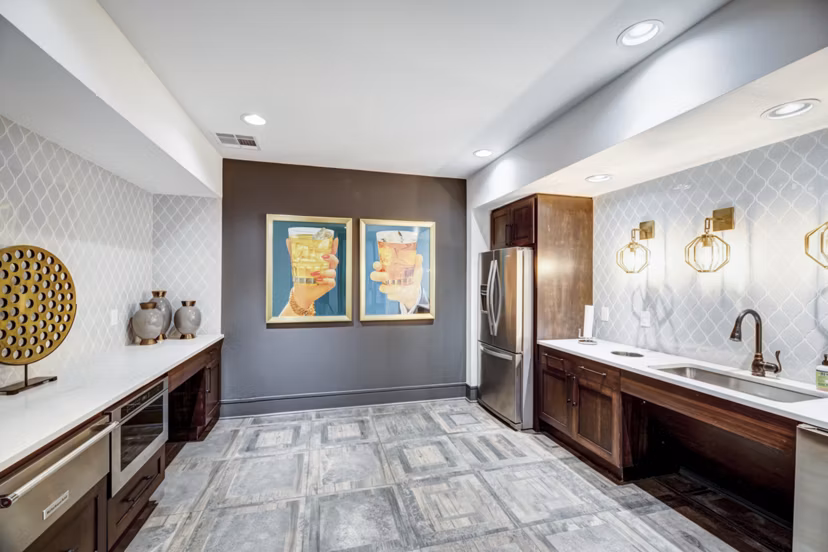 clubhouse at The Laurel Preston Hollow Apartments