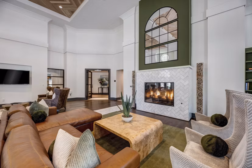 clubhouse at The Laurel Preston Hollow Apartments