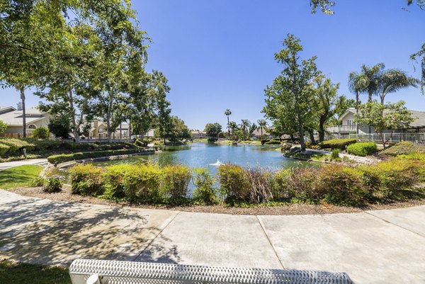 The Landing Apartments: Lush courtyard with modern seating in Greystar's luxury property