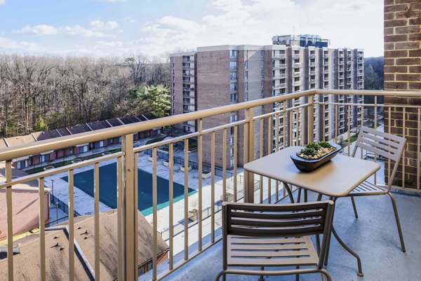 patio/balcony at Trillium Apartments