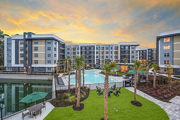 pool at Presidium Park Apartments