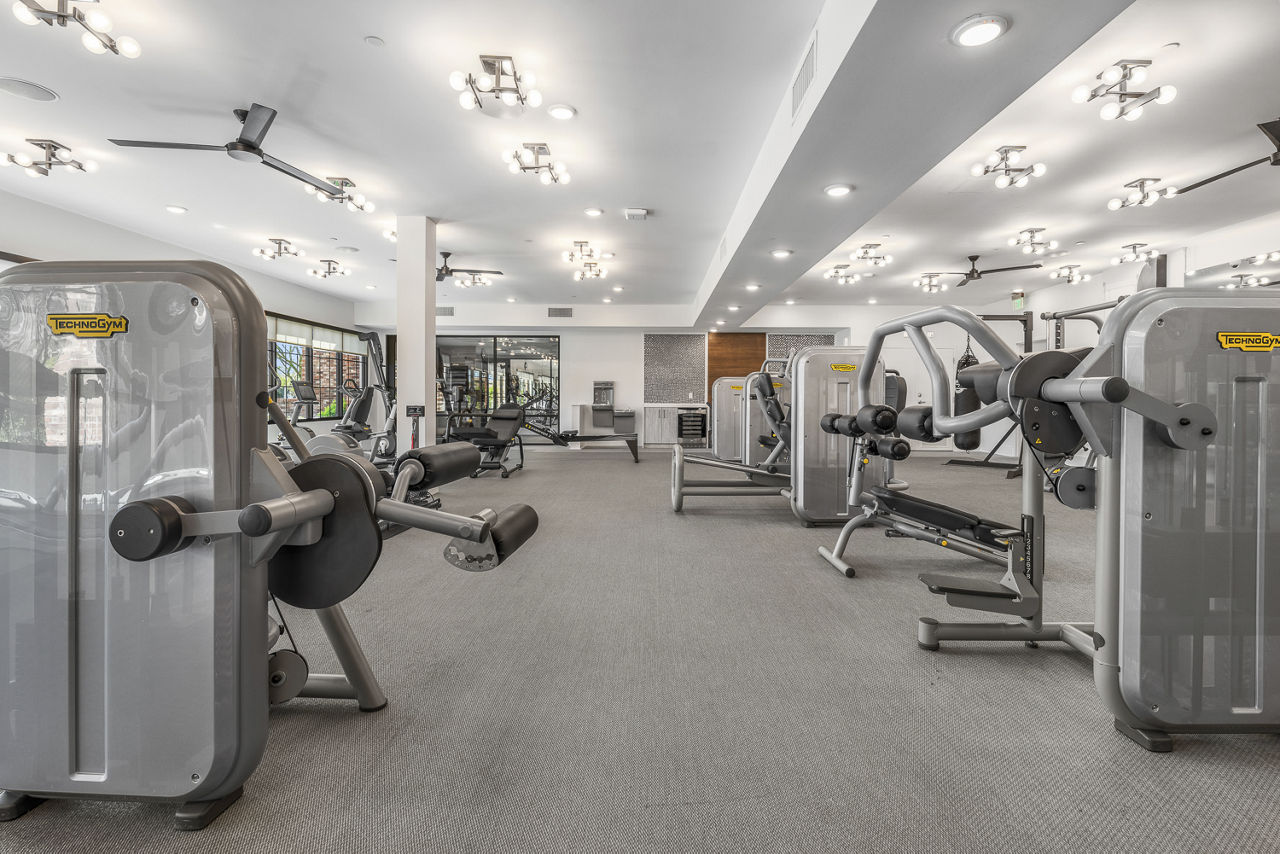 Gym at The Griffin (2 of 5)