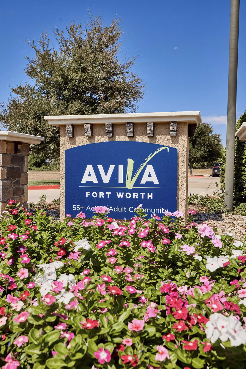 Aviva Fort Worth Apartments: Modern signage highlighting luxury living in Fort Worth