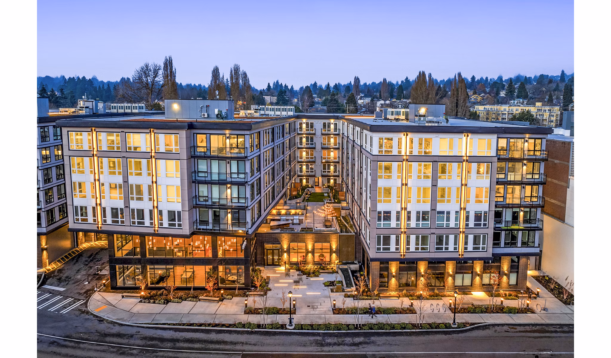 Broadstone Strata: Contemporary building of luxury apartments in a prime city location